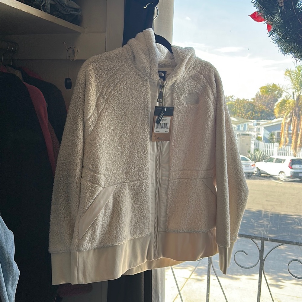 The Notth Face Jacket With Hoodie
